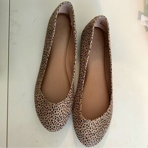 Universal Thread Flats